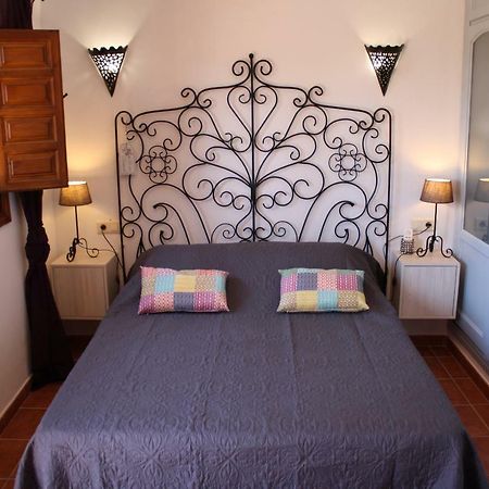 Boutique Bed & Breakfast Casa Utopia Alcaucín Kültér fotó