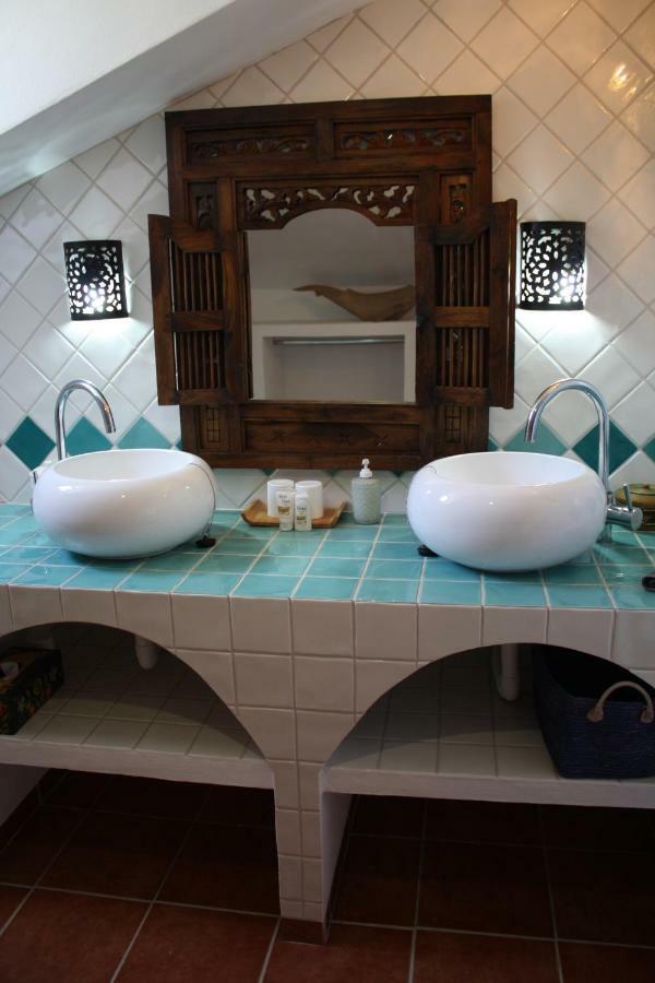 Boutique Bed & Breakfast Casa Utopia Alcaucín Kültér fotó