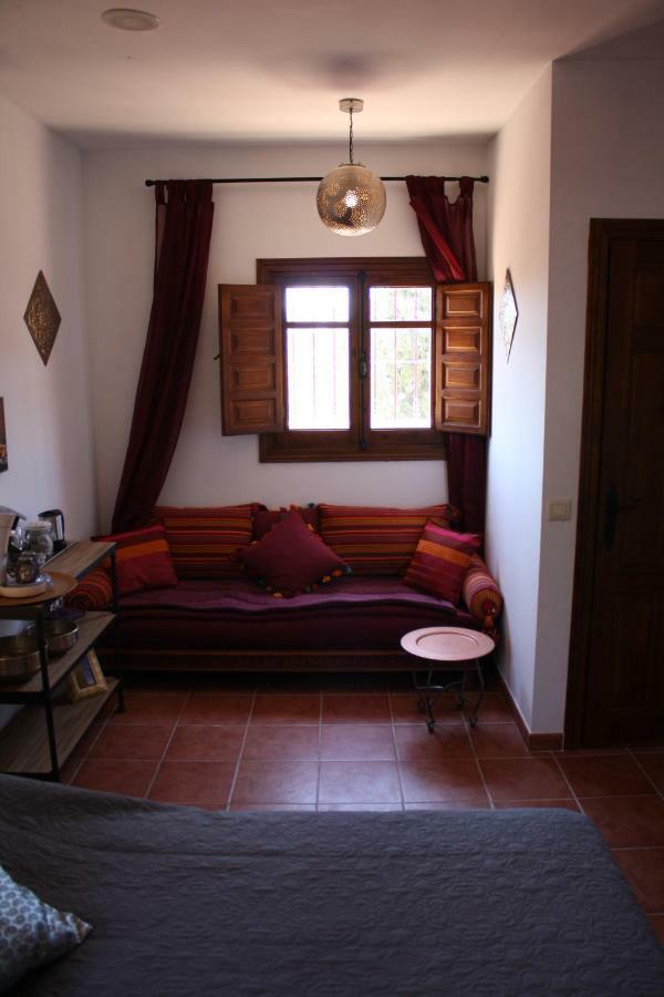 Boutique Bed & Breakfast Casa Utopia Alcaucín Kültér fotó