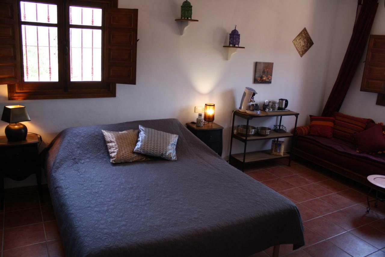 Boutique Bed & Breakfast Casa Utopia Alcaucín Kültér fotó