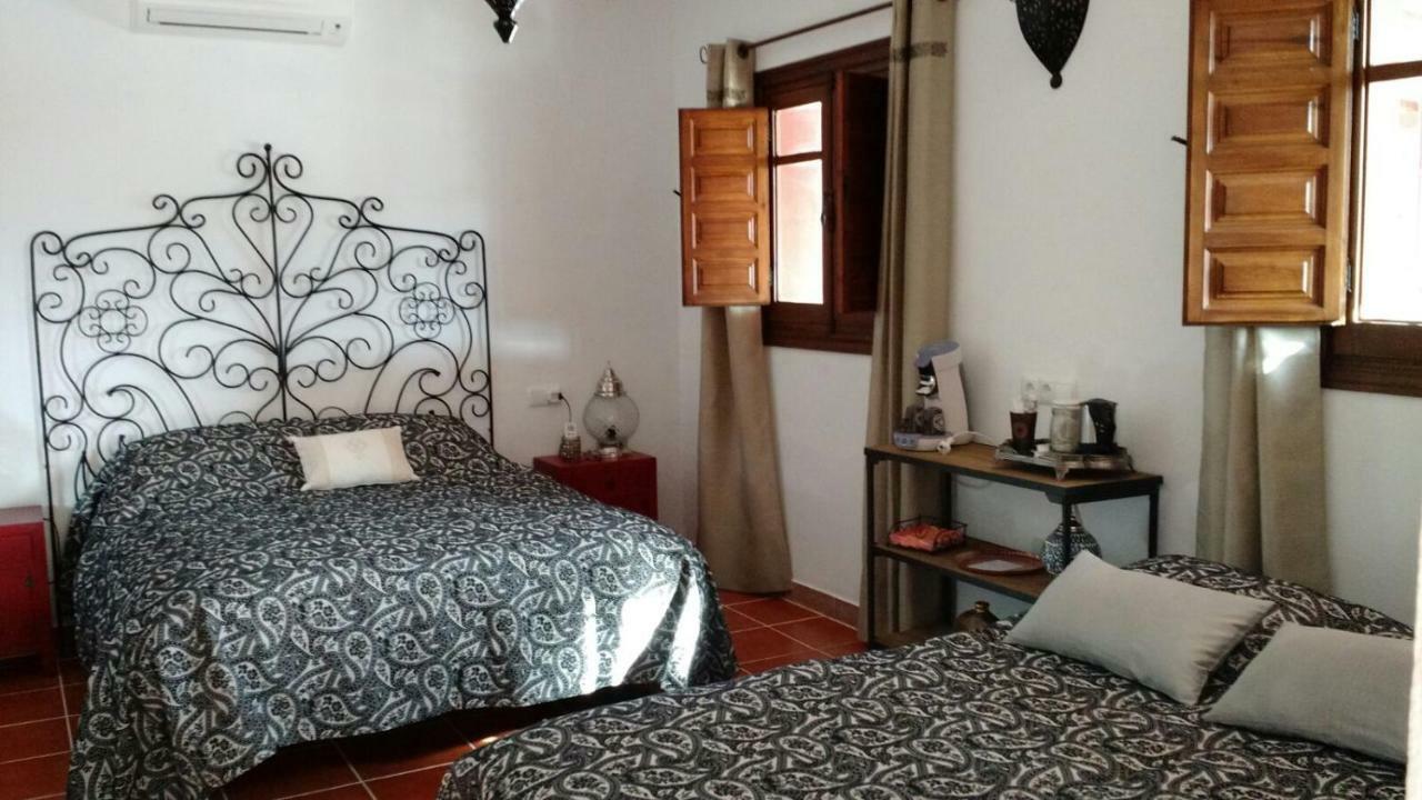 Boutique Bed & Breakfast Casa Utopia Alcaucín Kültér fotó